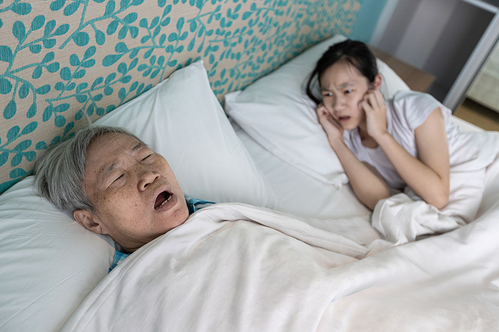 How Snoring Causes Blindness (weird but true)