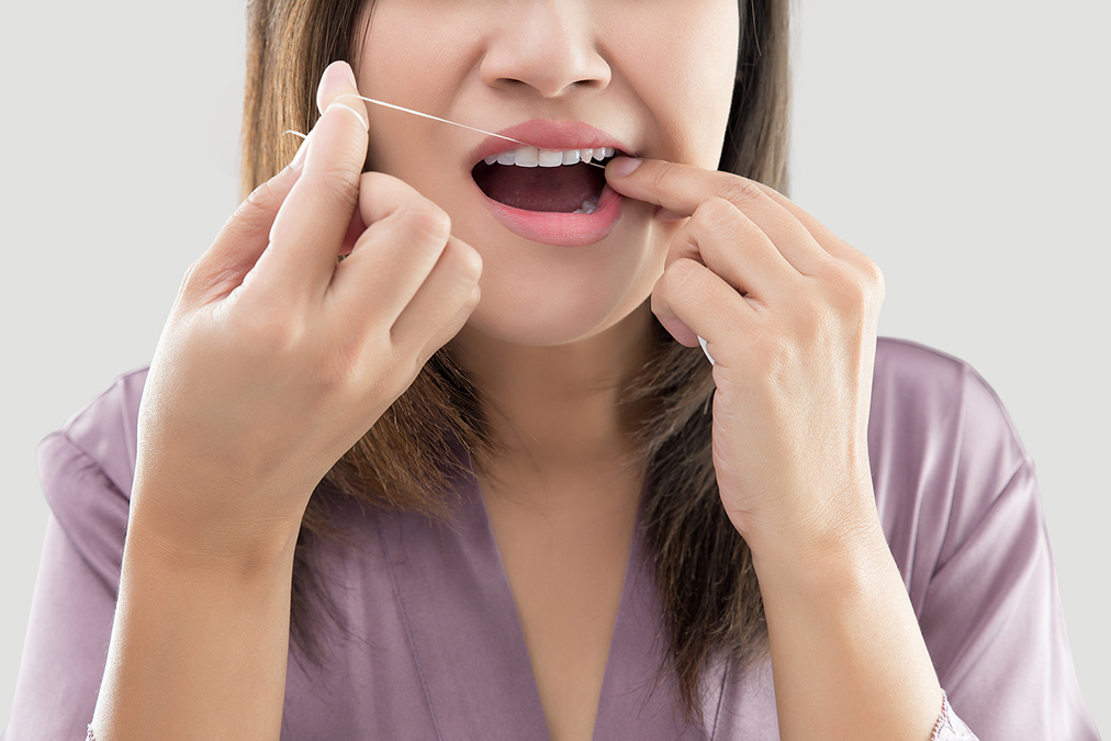 Stop gum disease – 3 easy habits